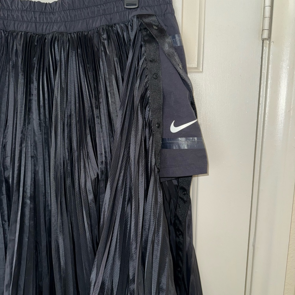 Nike x Sacai Black Pleated Skirt CV5713-010